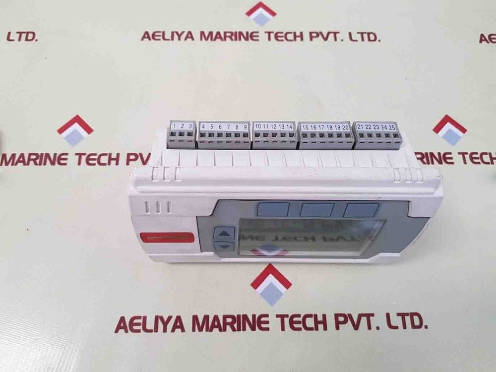 Honeywell ub4334sen temperature controller