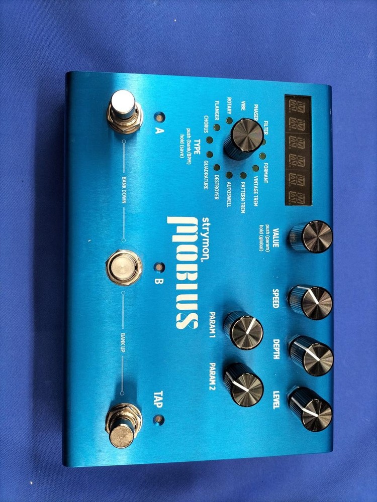 Strymon Mobius Modulation Pedal Multi Mod 12 Types Chorus Flanger Phaser -JAPAN