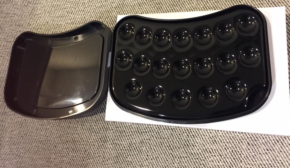 Ceramic Mixing Palette Black Screen - Medium 19 wells with lid