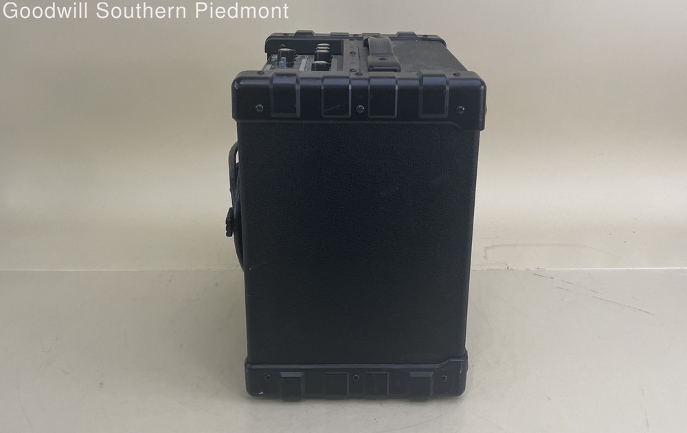 Roland CUBE-15 Guitar Amplifier - Tested