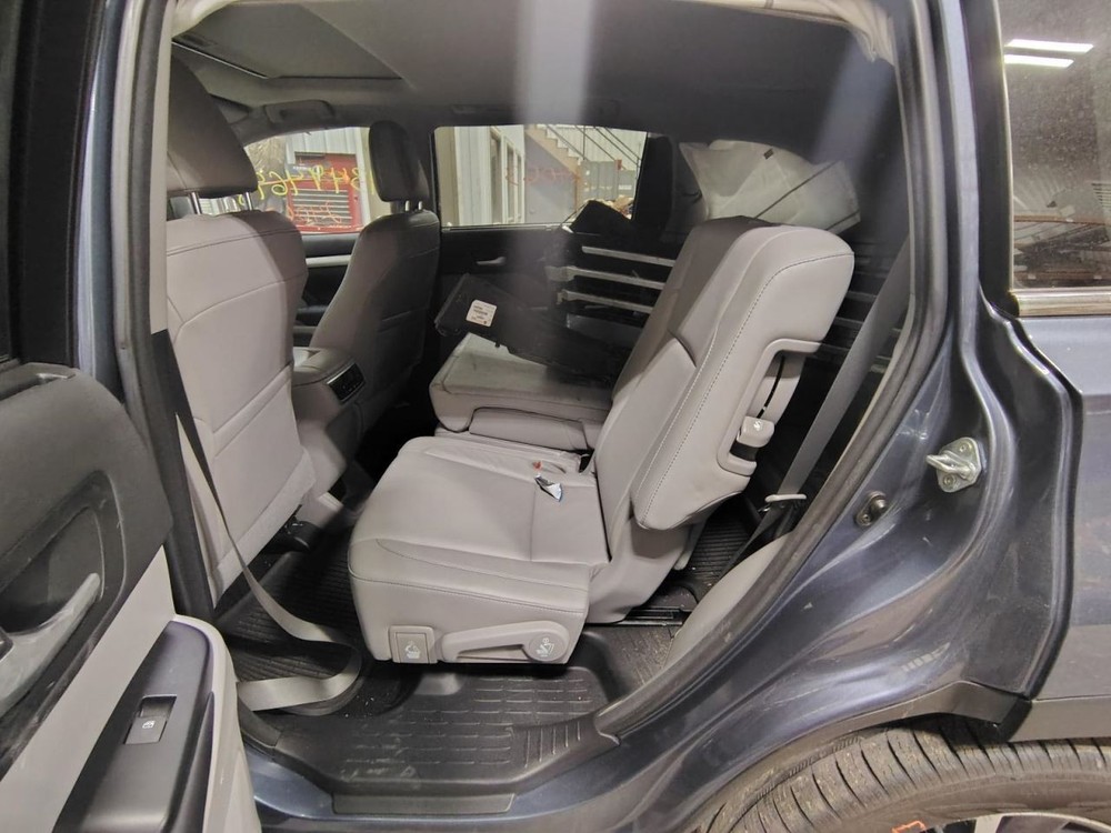 HIGHLANDR 2017 Headrest 1466626