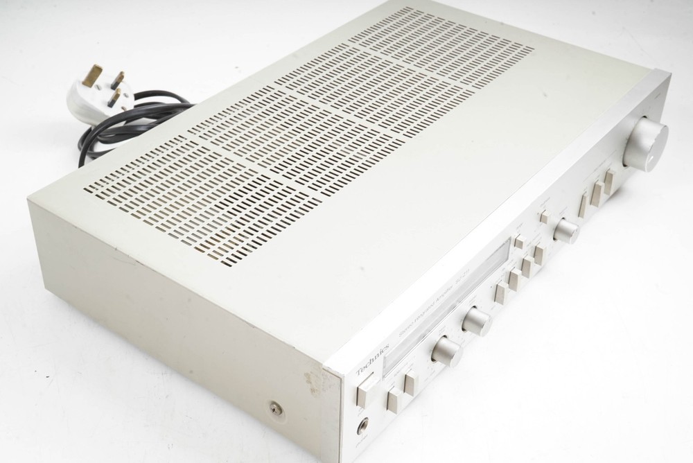 Technics SU-Z11 Stereo Amplifier – Fully Working – Great Condition