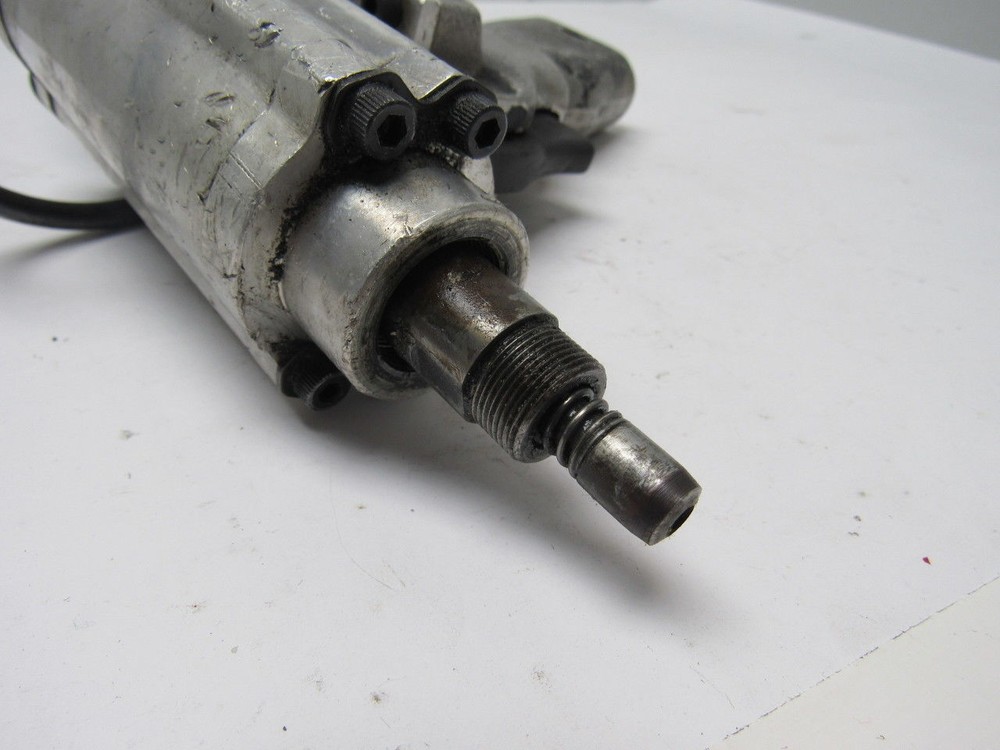 Ebbert Engineering Pneumatic Rivet Gun for Riveting Solutions Machine