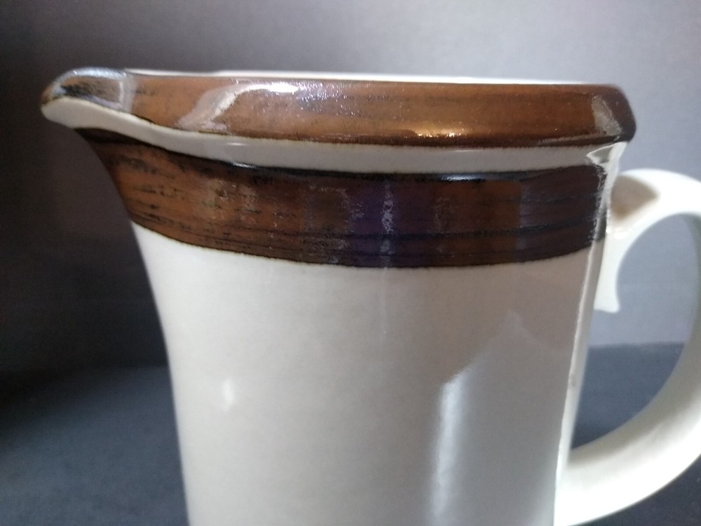 Arabia Karelia 32 ounce Brown Pitcher