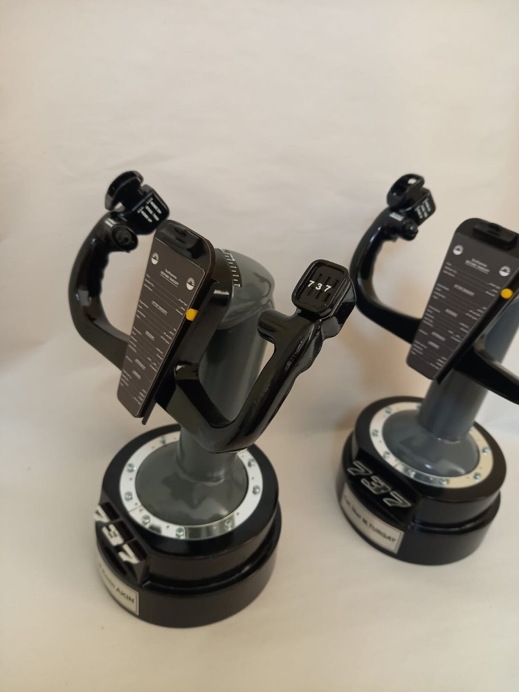 boeing 737 control yoke small model replica