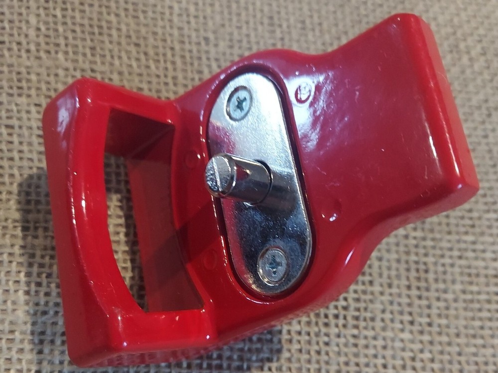 JENDYK Gladhand Lock, with 2 keys.