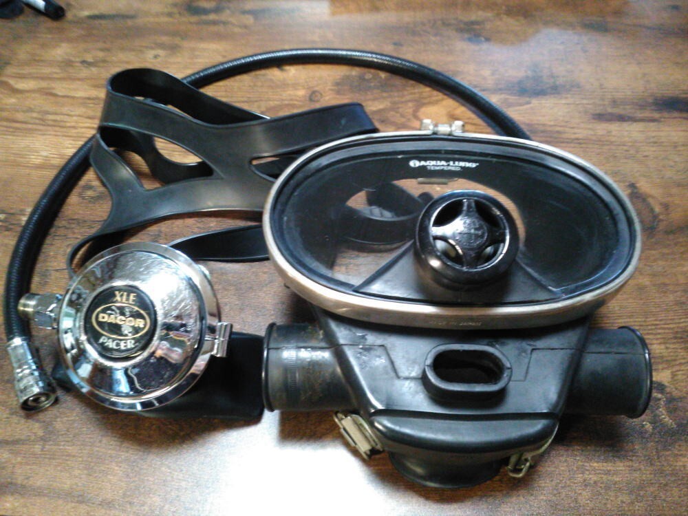 Aqua-Lung Full Face Mask/Regulator for Hookah Dive.