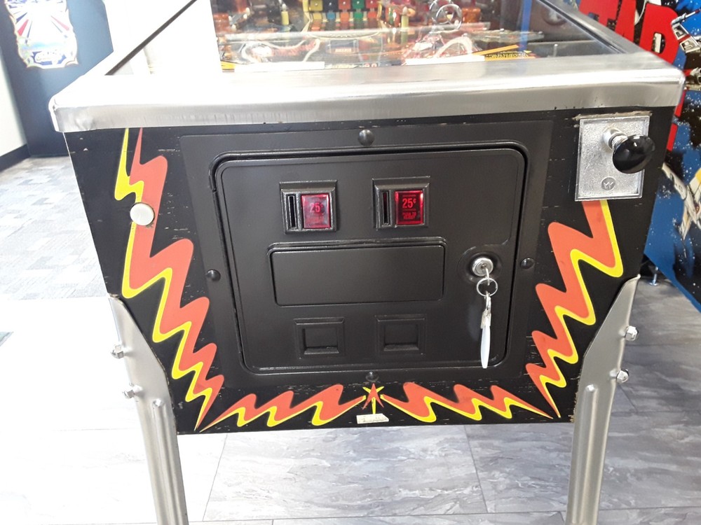 PIN-BOT by Williams Pinball Machine