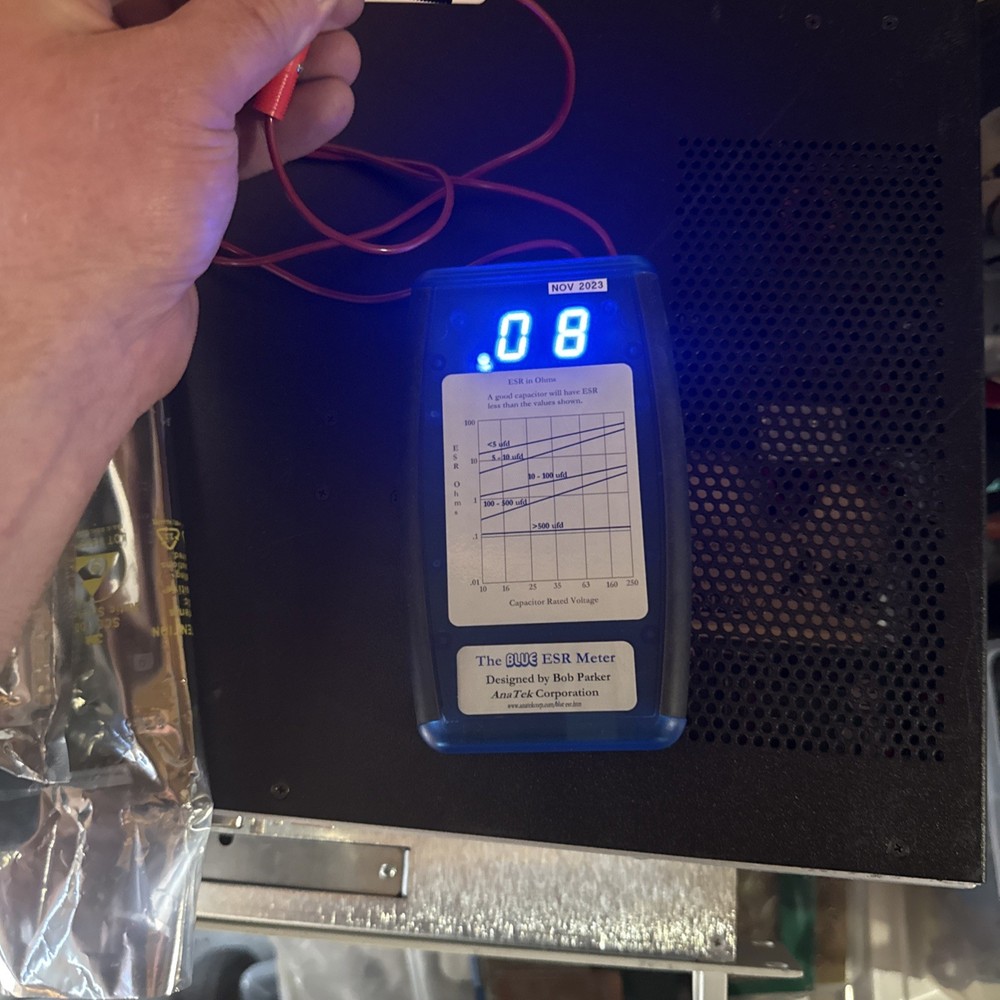 Blue ESR Meter – AnaTek / Bob Parker Capacitor Tester