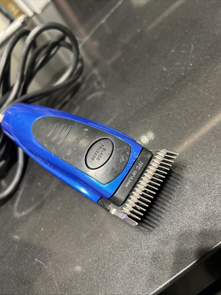 Andis EasyClip Versa Clipper Blue 1309