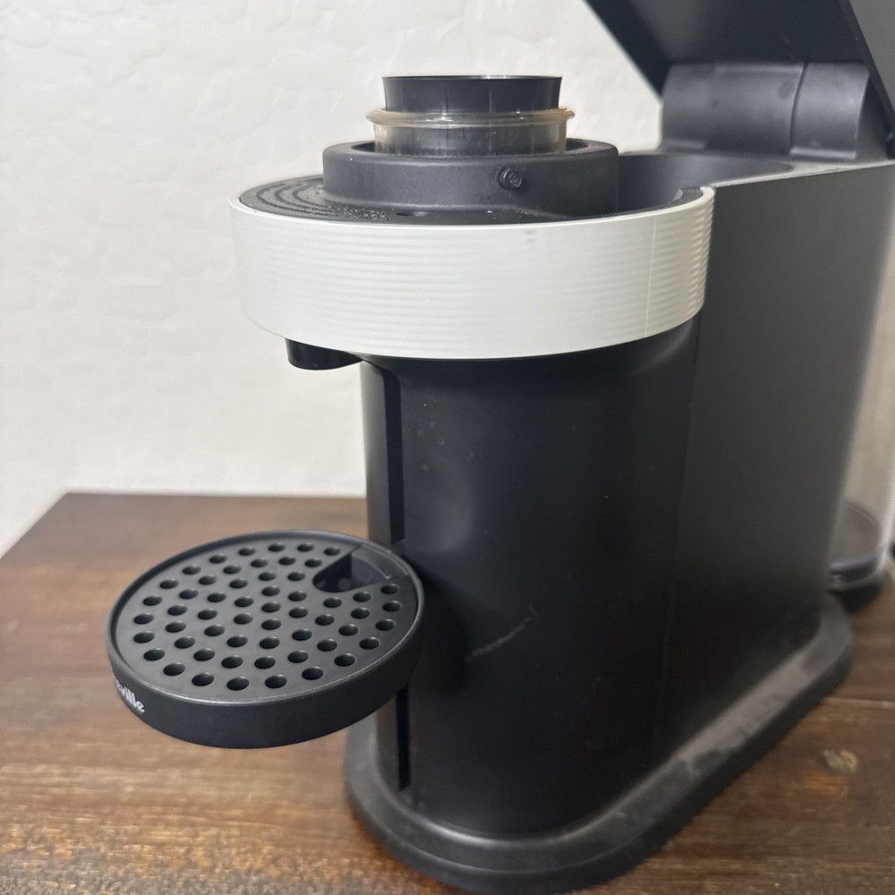 Nespresso Vertuo Next Coffee and Espresso Machine - White EUC