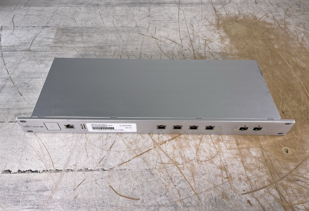 UBIQUITI USG-PRO-4 UNIFI SECURITY GATEWAY PRO