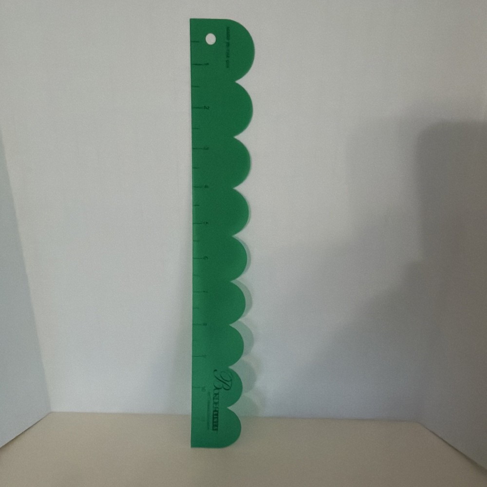 Creative Memories Borderlines Patterns Ruler Scalloped Retired Rare