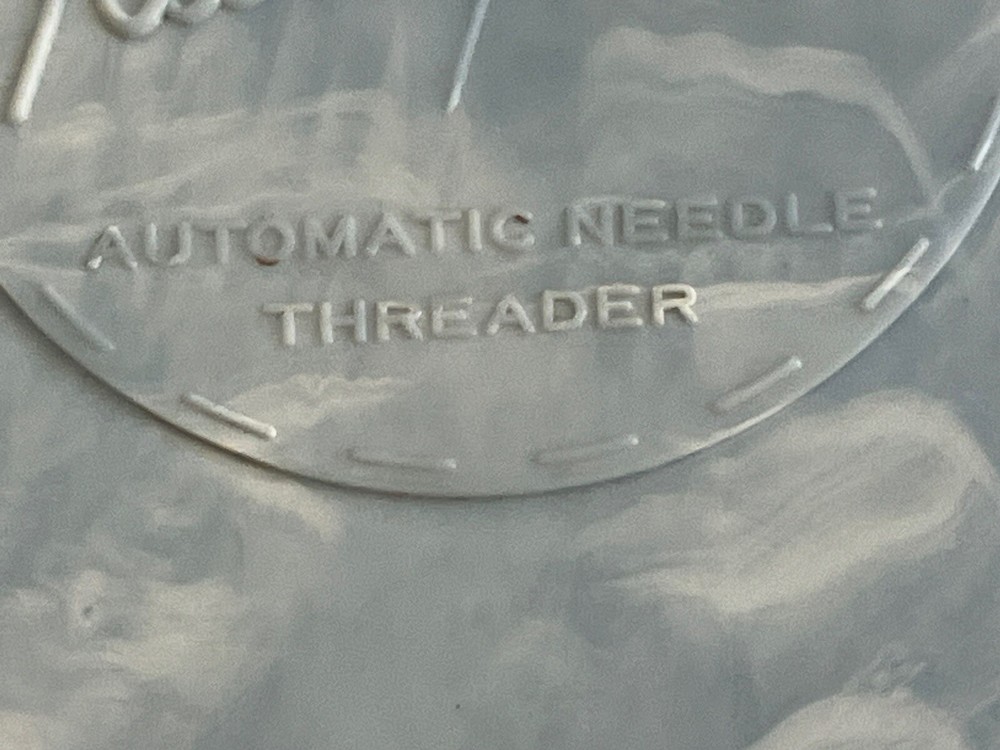 Vintage Kwik Thred Automatic Needle Threader BLUE SWIRL Plastic Box EMPTY