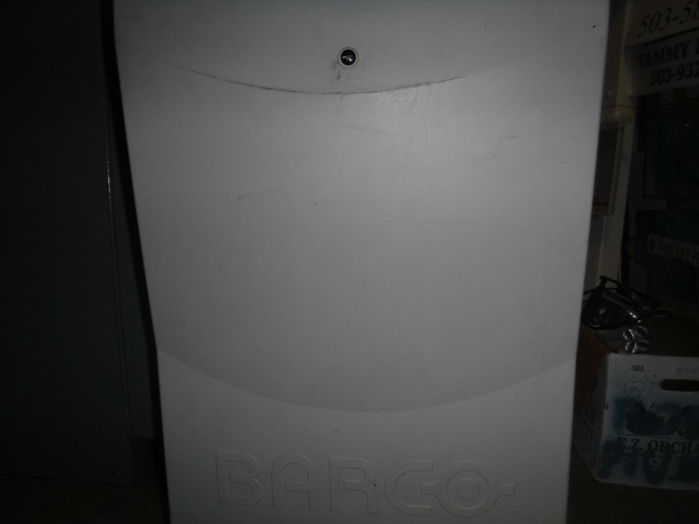 Barco 808s barcographics theater projector