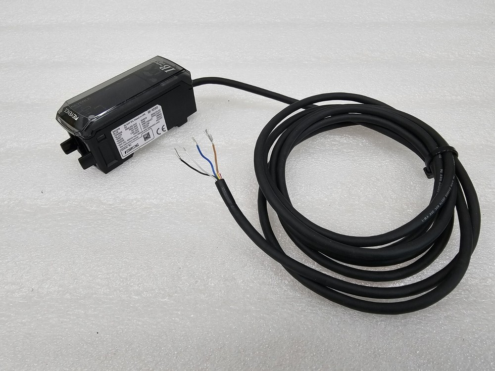 KEYENCE IB-1000 LASER AMPLIFIER UNIT