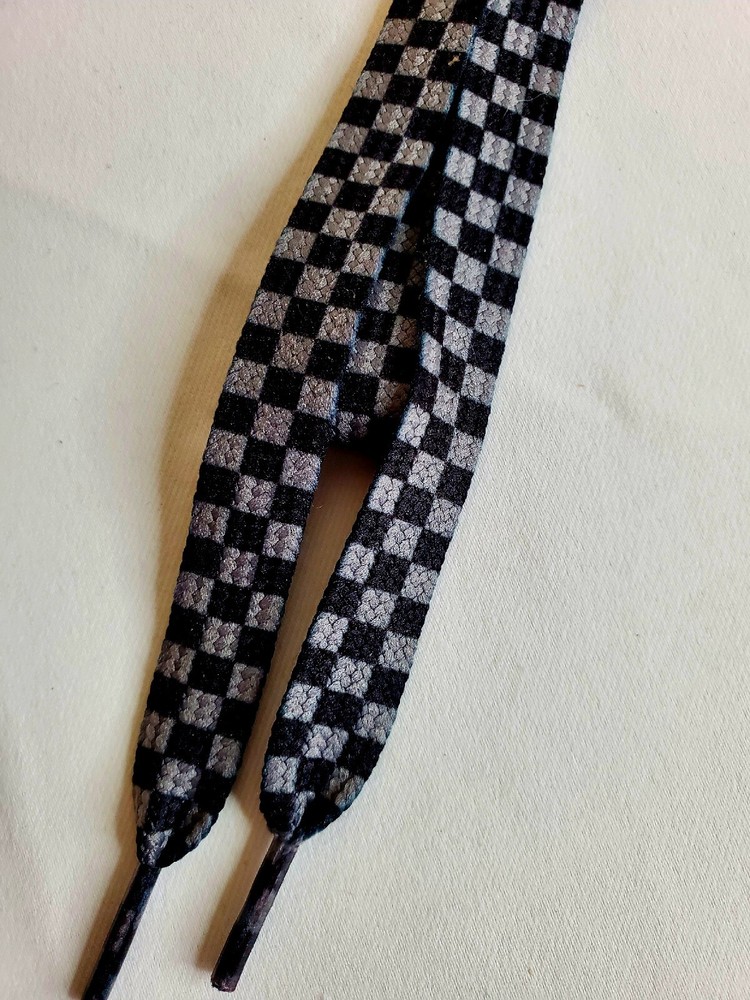 Robert Wayne Footwear Crieations Shoe Strings 45" Grey & Black Check