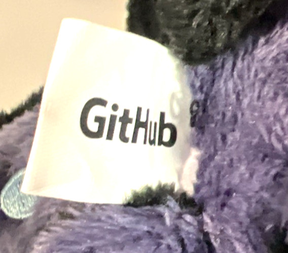 Github Plush Octocat 8" (Free Shipping)
