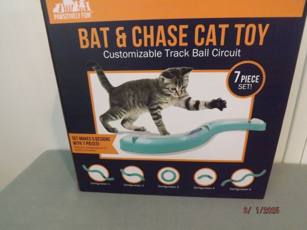 Bat & Chase Cat Toy 7 Piece Set NEW
