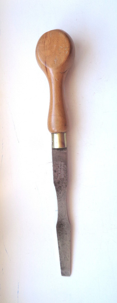 Vintage 11 ½” LONDON Pattern Screwdriver