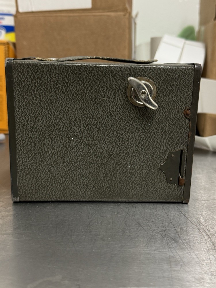Vintage Agfa Ansco B-2 Goodwin Box Camera Untested