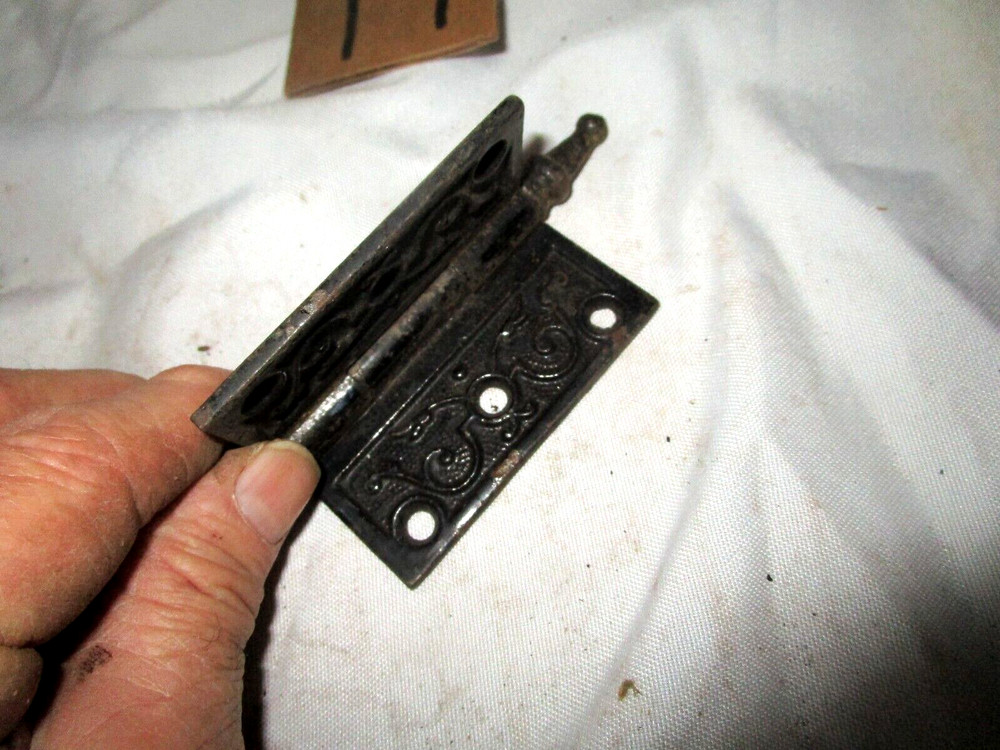 Antique 3" cast iron decorative steeple tip hinge