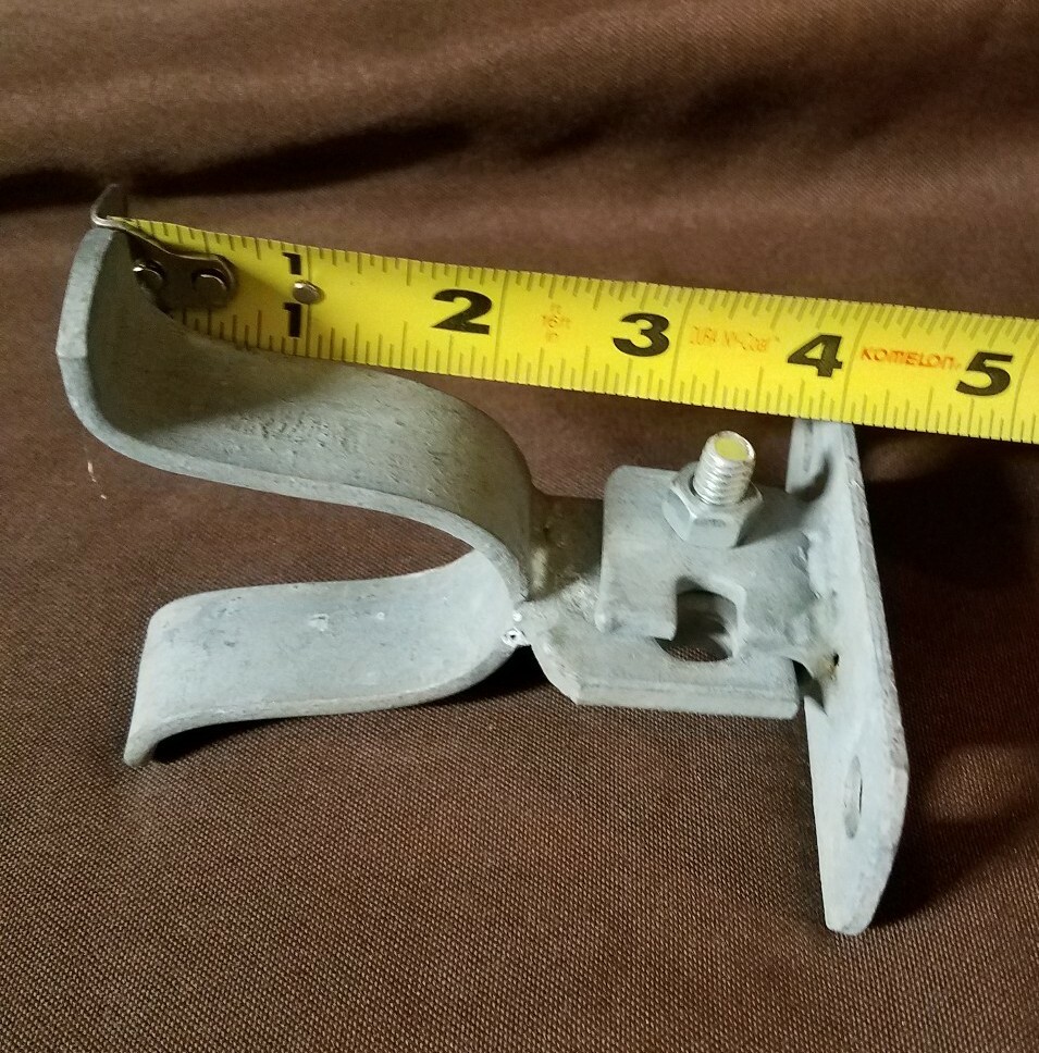 Wall Mount Gate Latch for 1-3/8 Chain Link Fence pipe, Lockable, Galvanized