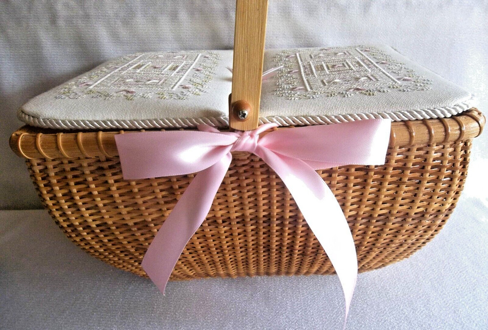 Large WICKER BASKET w/Cross Stitched 2-Sided Lid Plus Handle