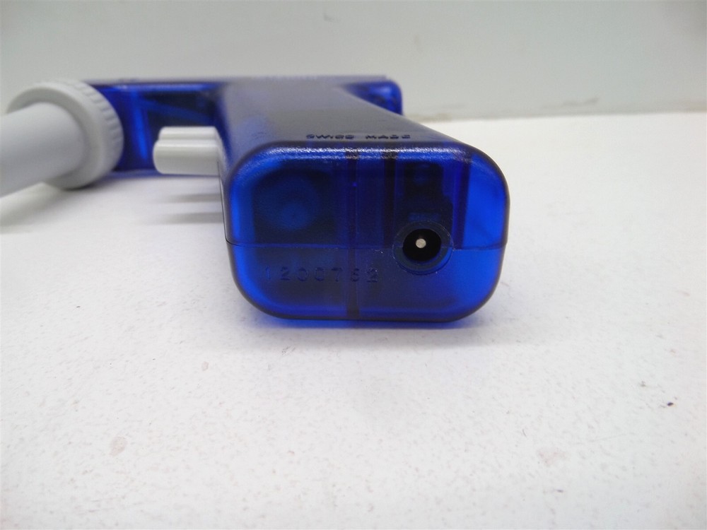 Integra Pipetboy Electronic Laboratory Pipette - Missing Battery Cover