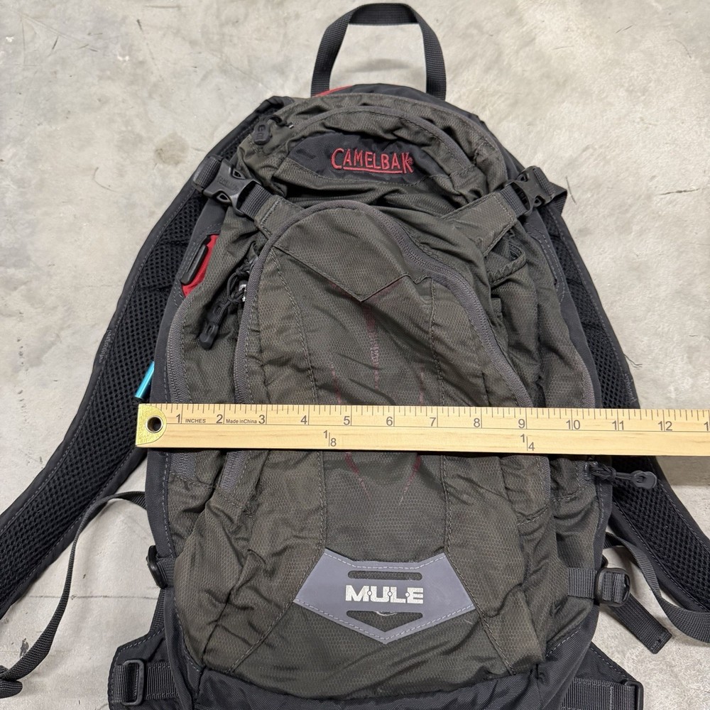 CamelBak Mule 3L/100 oz Hydration System Backpack W/ Bladder Green Black