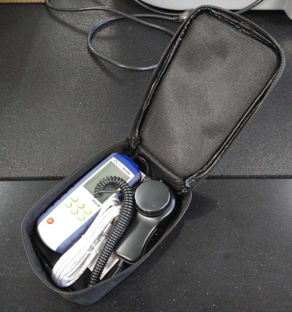 Digi-Sense 20250-00 Hand Held Light Meter Luxometer