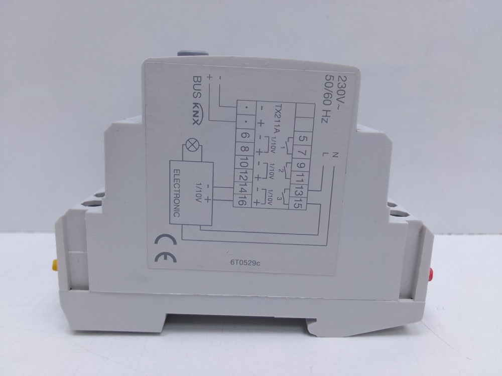 eelectron DM03C02KNX Dimmer 3x1-10v