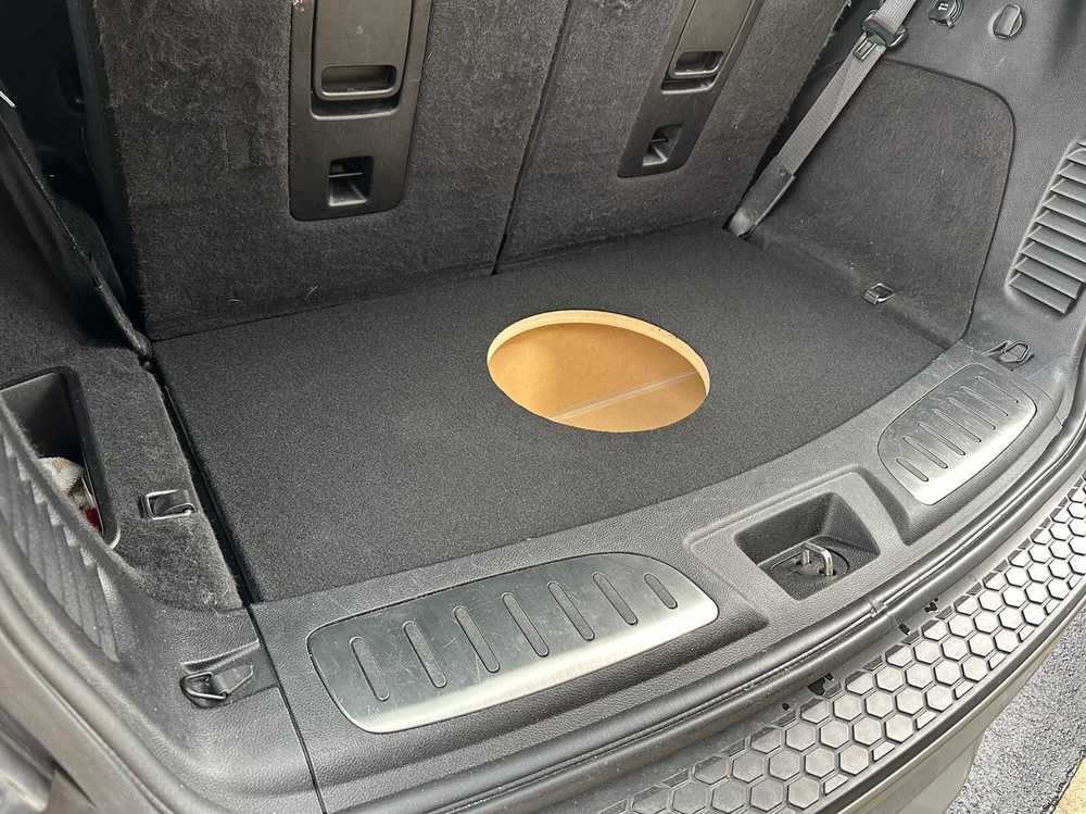 For a 2011+ Dodge Durango Custom Sub Box Subwoofer Enclosure - Single 12" or 10"