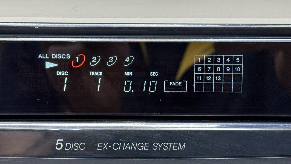 Sony CDP-C265- 5 Compact Disc Exchange System- High Density Works W/ Issues 🔥🔥