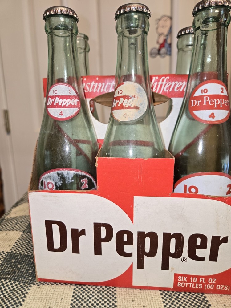VINTAGE 16oz DR PEPPER 6-PACK CARRIER