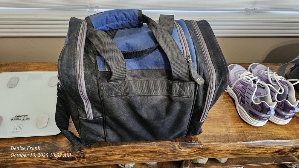 Ebonite Blue/Black Canvas Bowling Bag.