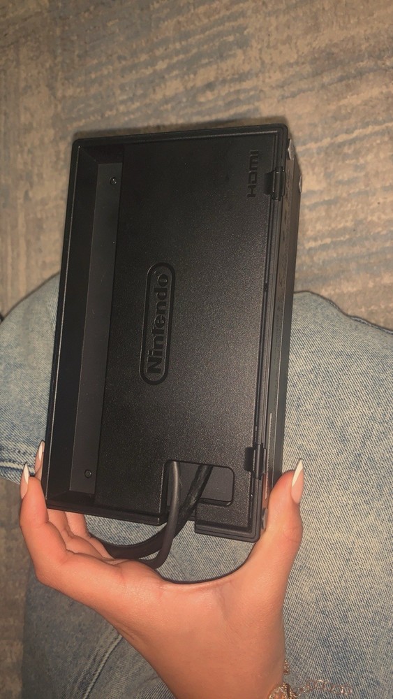 Nintendo Switch Console Bundle Super Mario Bros. U Deluxe Joy-Con Dock Grip Case