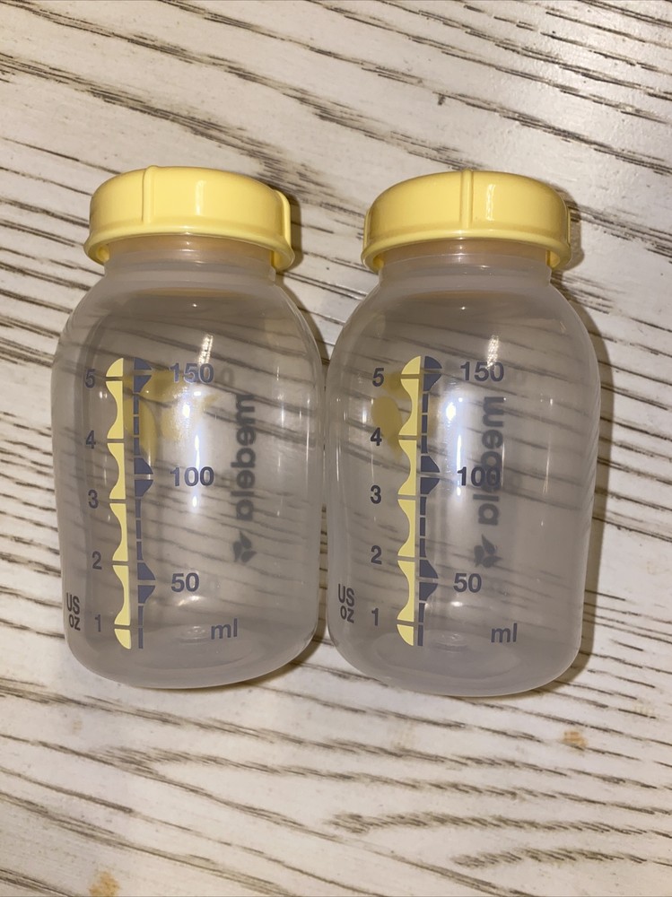 NEW 2 pack Medela Storage Bottles With Lids 5 oz.