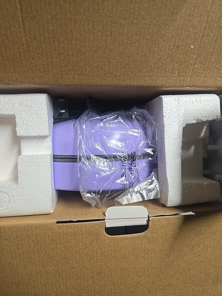 Babycakes Cake Pop Maker / Donut Maker