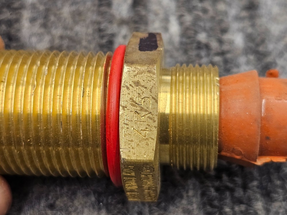 LR20976-0P-55 450W 120VAC 1581 3-Pin Engine Heater Element