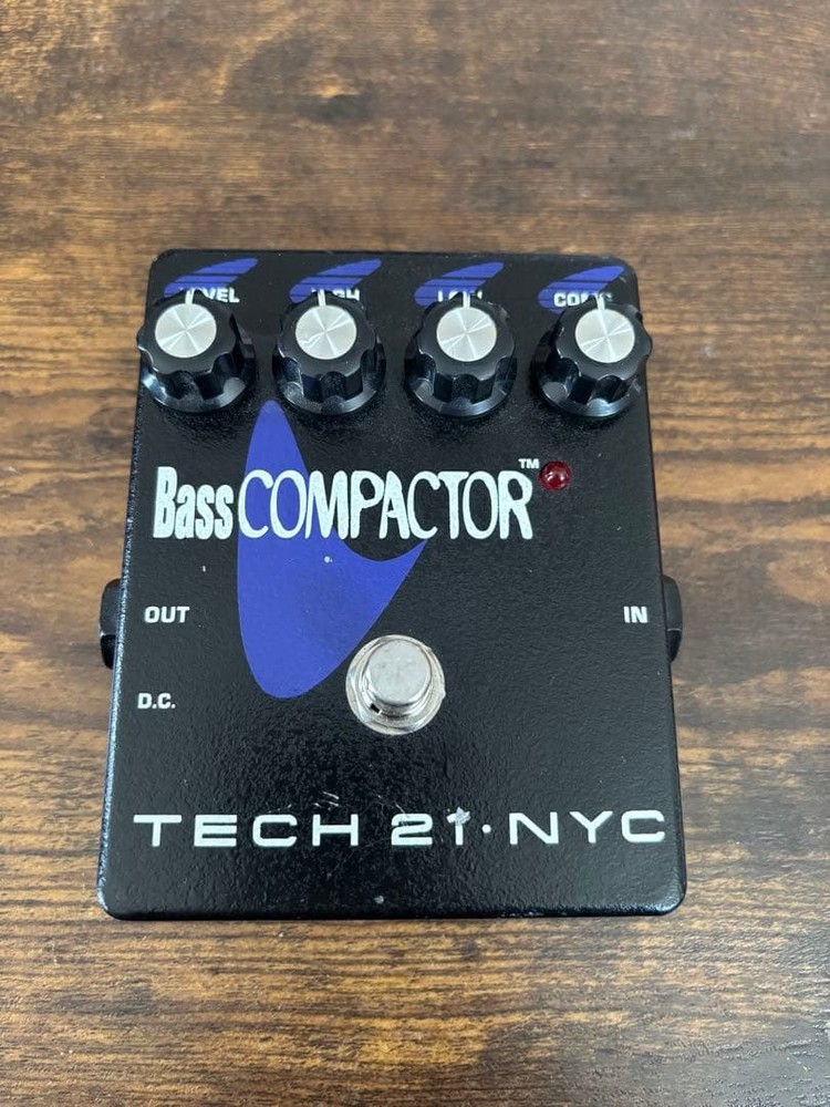 TECH 21 NYC Bass COMPACTOR