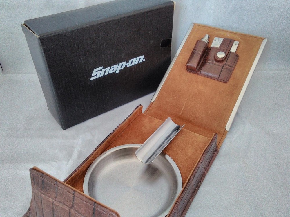 Snap-on Cigar Holder and Ashtray Tool