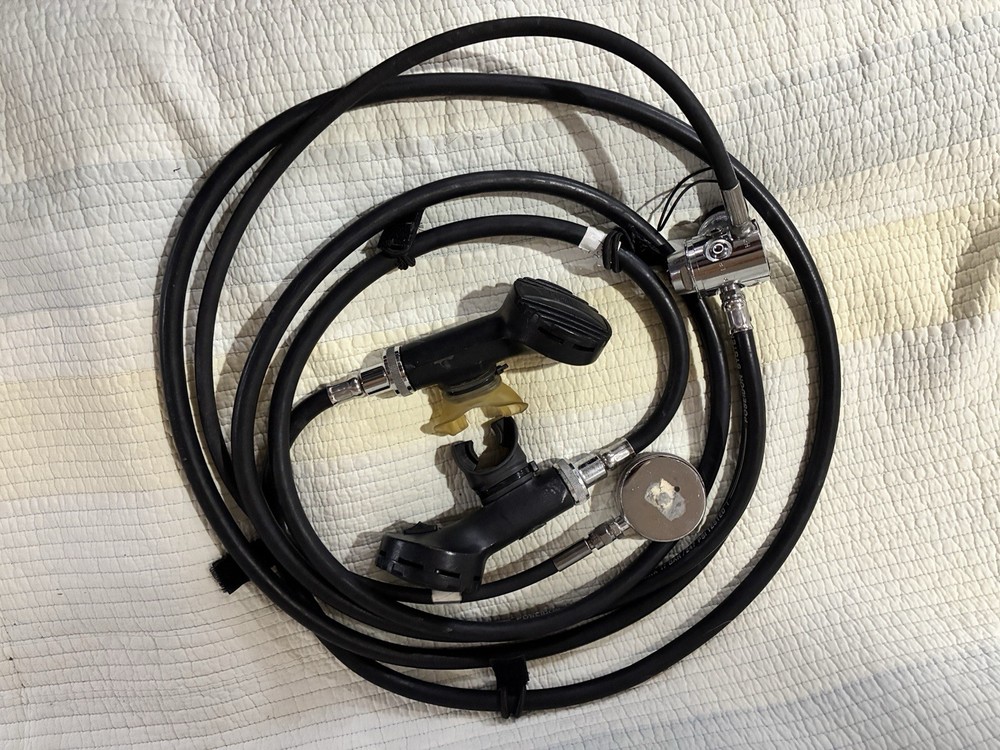 Poseidon JetStream DIN Regulator set, 3950 first with pressure gauge