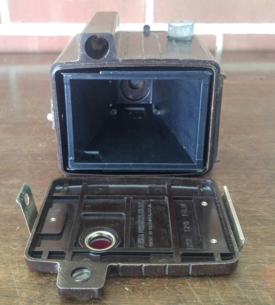 Vintage Spartus 120 Synchronized Flash Camera With Original Box