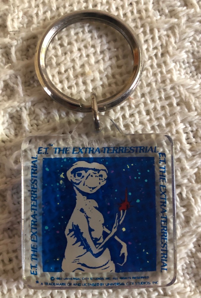 1982 E.T. Set - 3 Rings MIP Unopened & 1 Keychain￼
