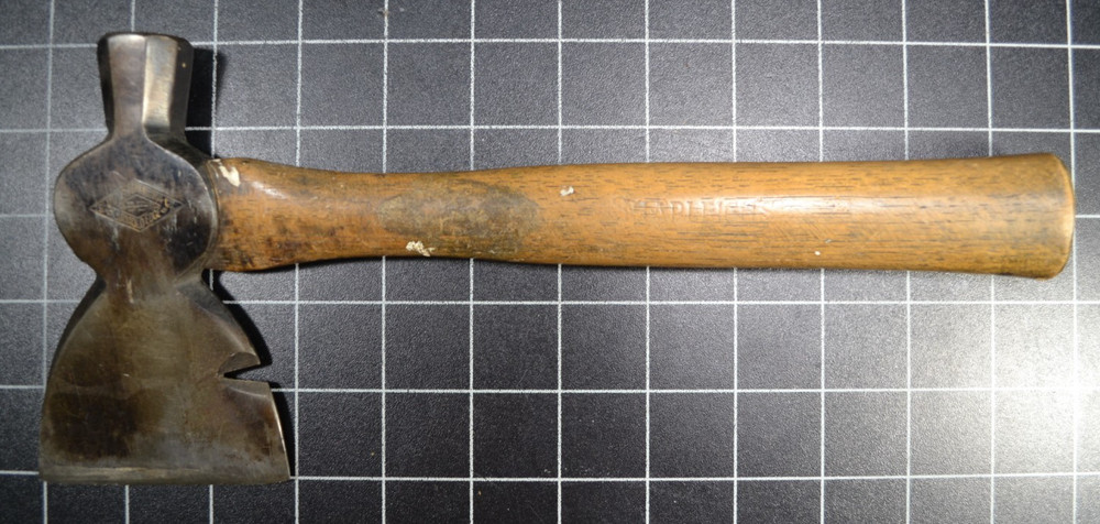 SHAPLEIGHS DIAMOND EDGE - HALF HATCHET - NICE LOGO ON HANDLE - ALL ORIGINAL
