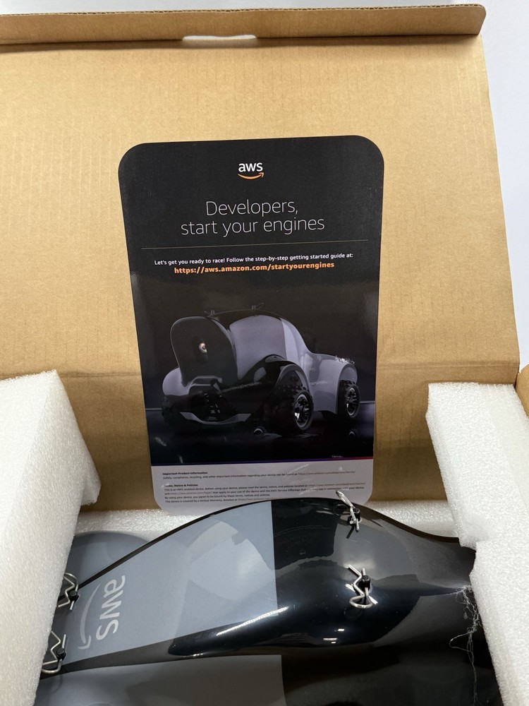 AWS DeepRacer – Fully Autonomous 1/ 18th Scale Race Car for Developers