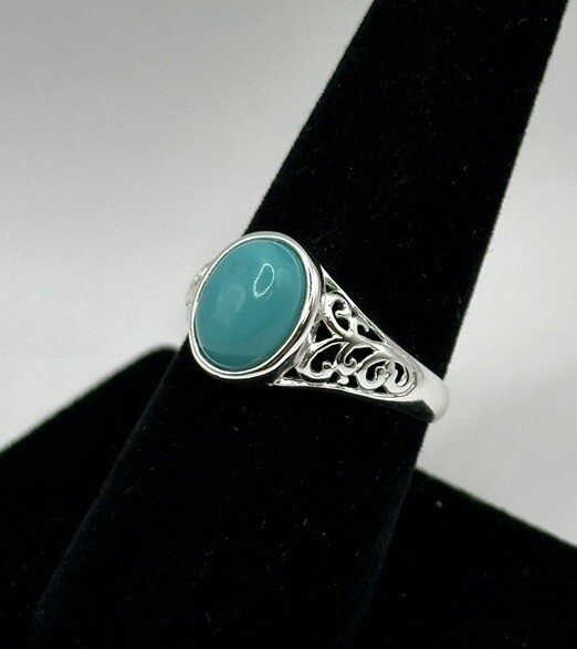 Sterling Silver Navajo Turquoise Oval Ring Size 9.5 (3g)