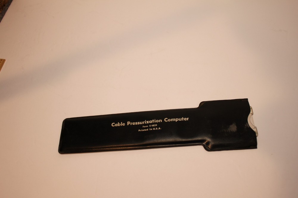 Cable Pressurization Computer Slide Rule Form E4829 USA W/ Sheath Case