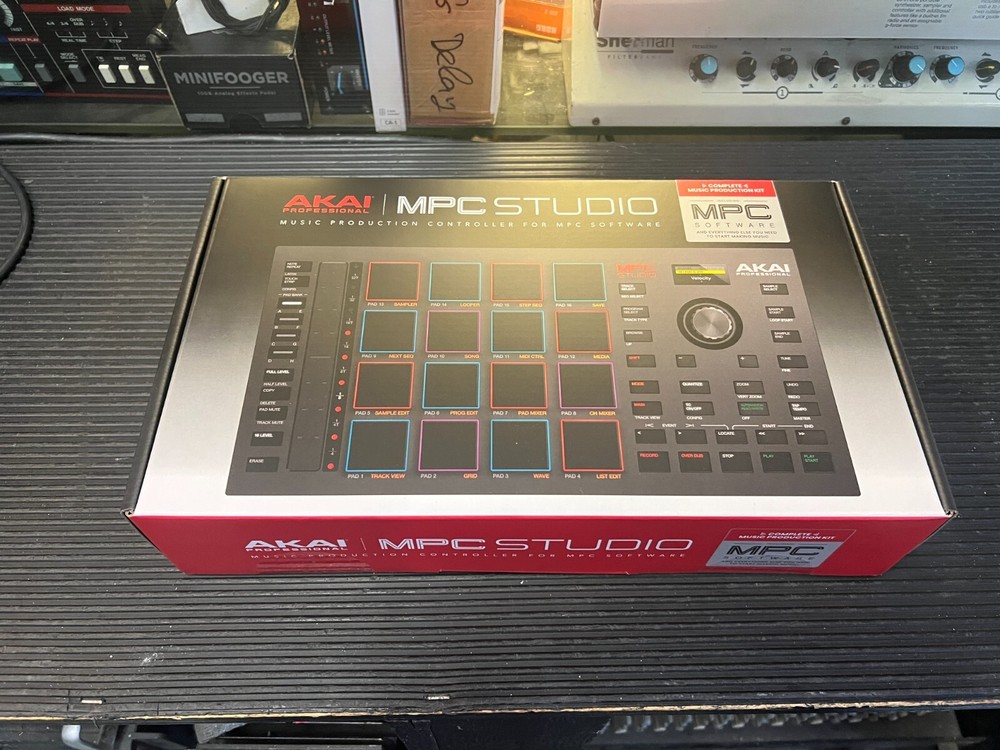 Akai Professional MPC Studio 2 USB Controller in box ARMENS